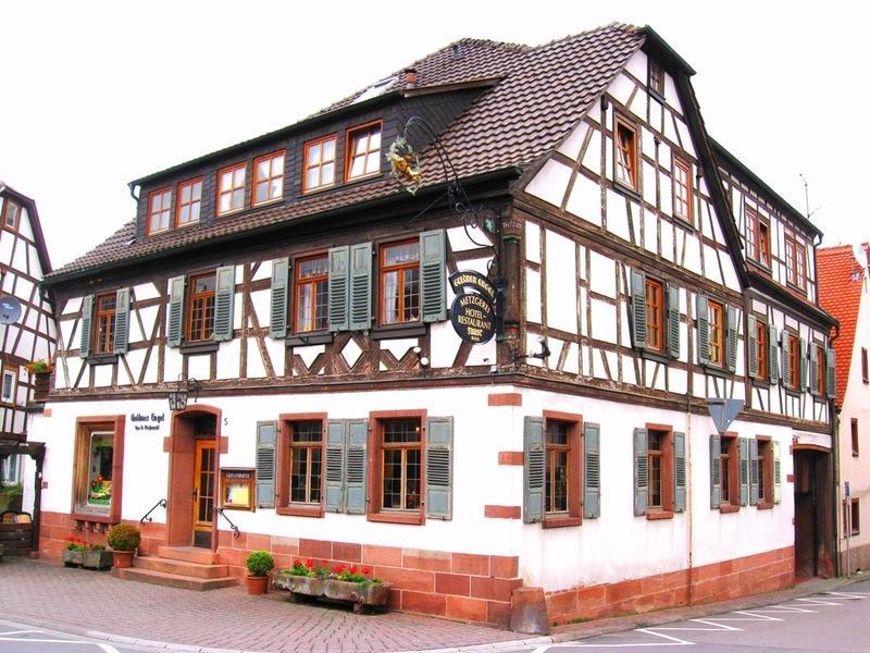 Goldner Engel, Restaurant - Hotel - Metzgerei Laudenbach  エクステリア 写真