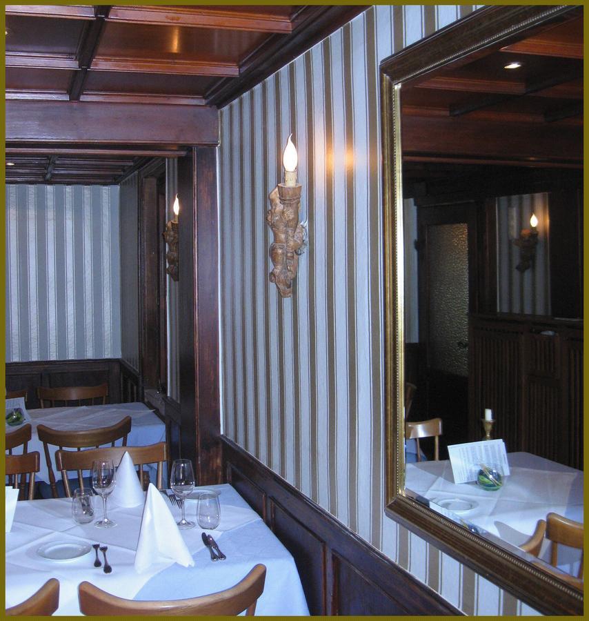 Goldner Engel, Restaurant - Hotel - Metzgerei Laudenbach  エクステリア 写真