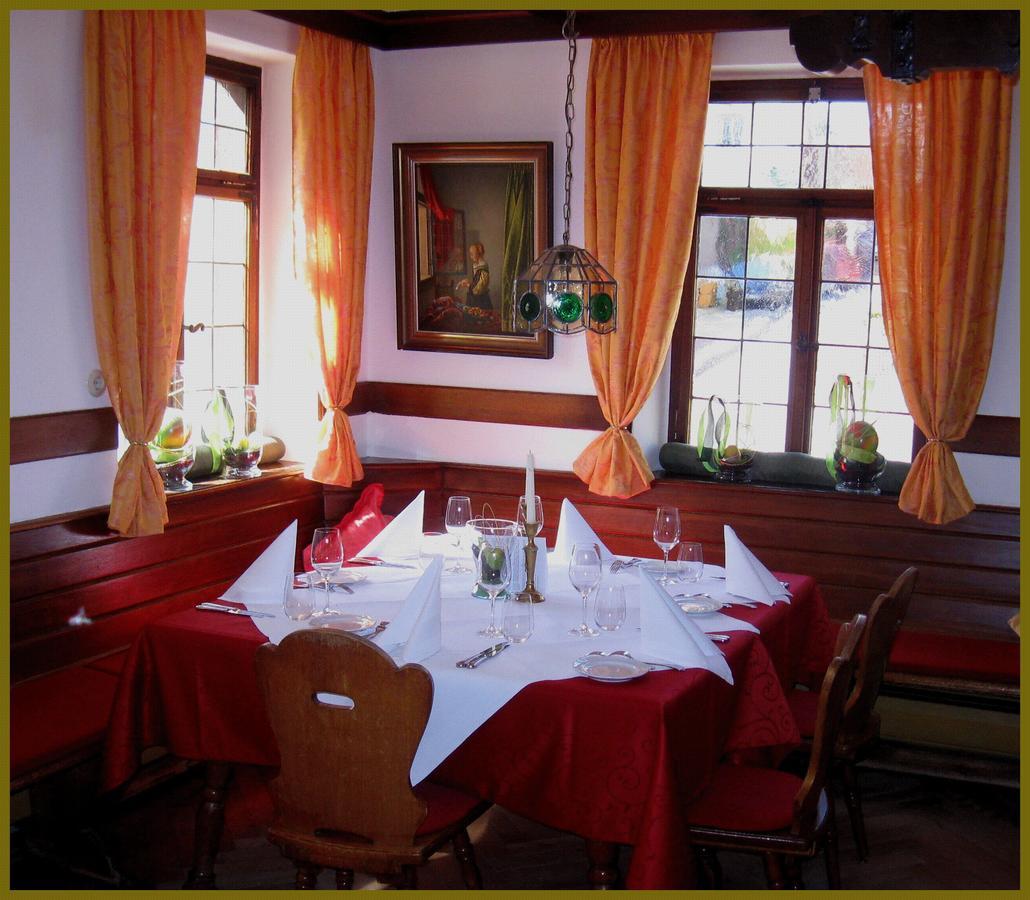 Goldner Engel, Restaurant - Hotel - Metzgerei Laudenbach  エクステリア 写真